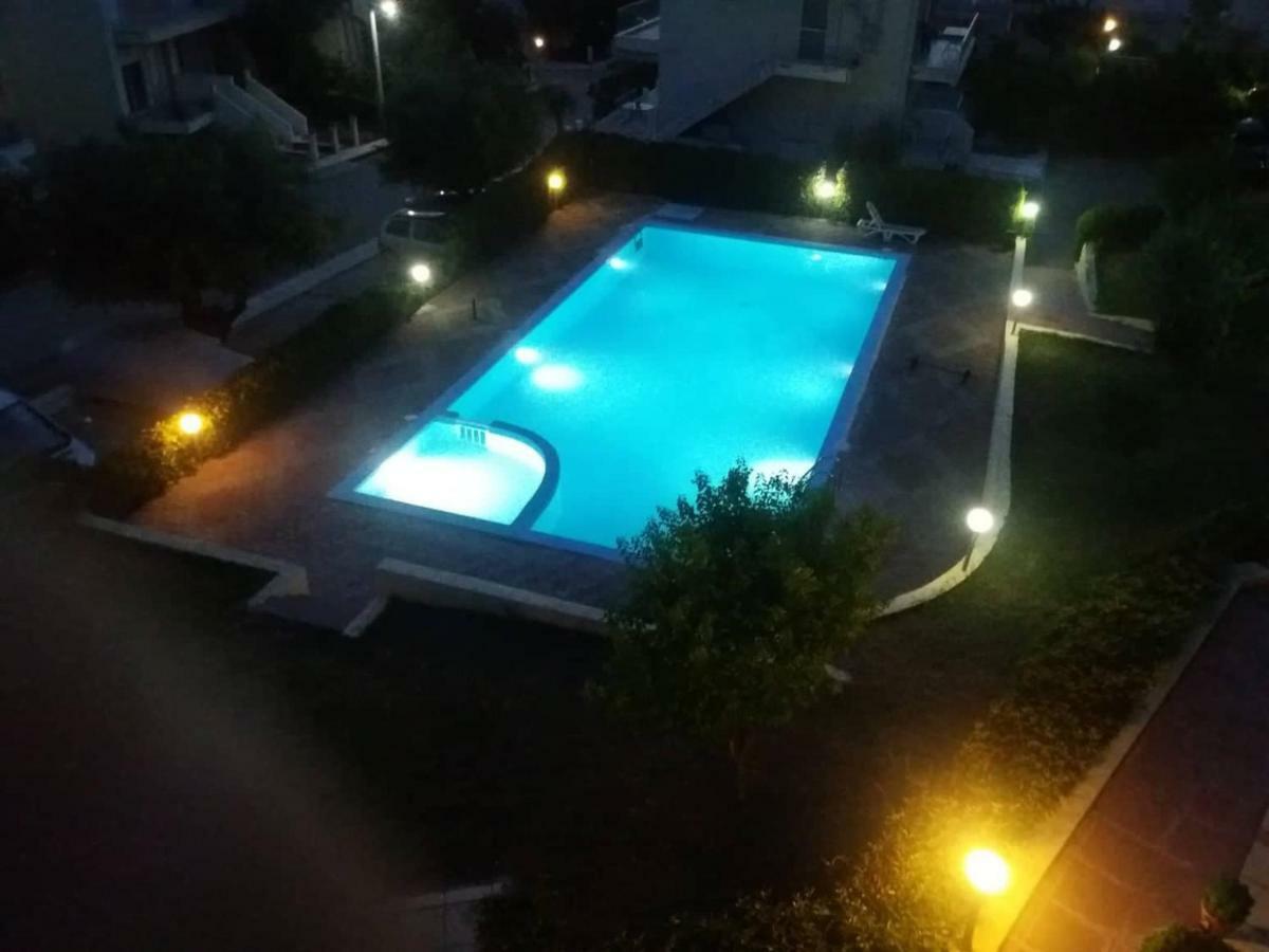 Gerakini 2Br Apt With Shared Pool Luaran gambar