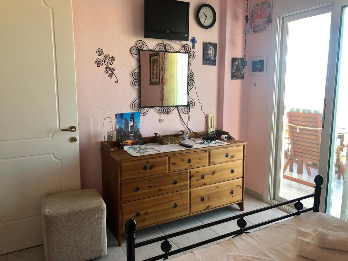 Gerakini 2Br Apt With Shared Pool Luaran gambar